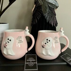 COBWEBS & CAULDRONS pink ghost Halloween mug set with mini ghost on handle